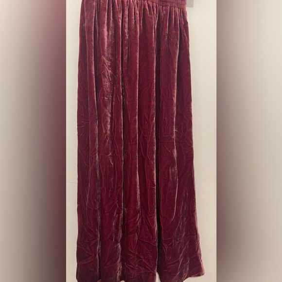 NWT Hill House Women's The Akilah Nap Midi Ruffle Dress Burgundy Velvet - Picture 7 of 14